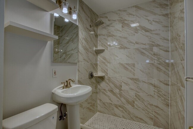 Building Photo - 43 Mill St