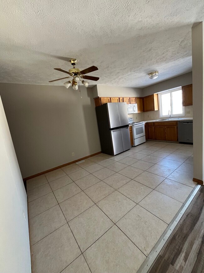 Foto del edificio - 505 Michael Dr