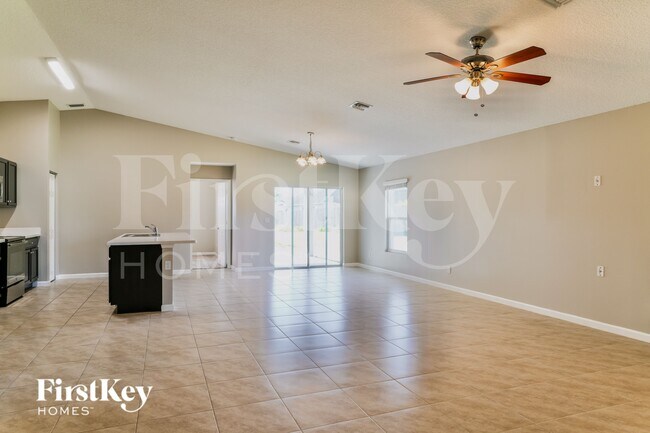 Foto del edificio - 1082 SW Bianca Ave