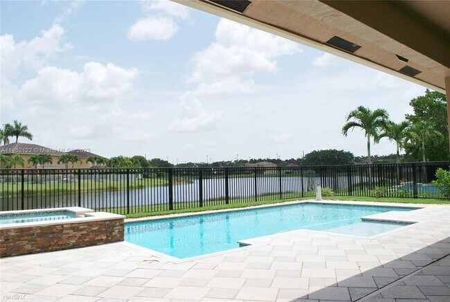 Foto del edificio - 5 br, 3.5 bath House - 19333 Stonebrook St