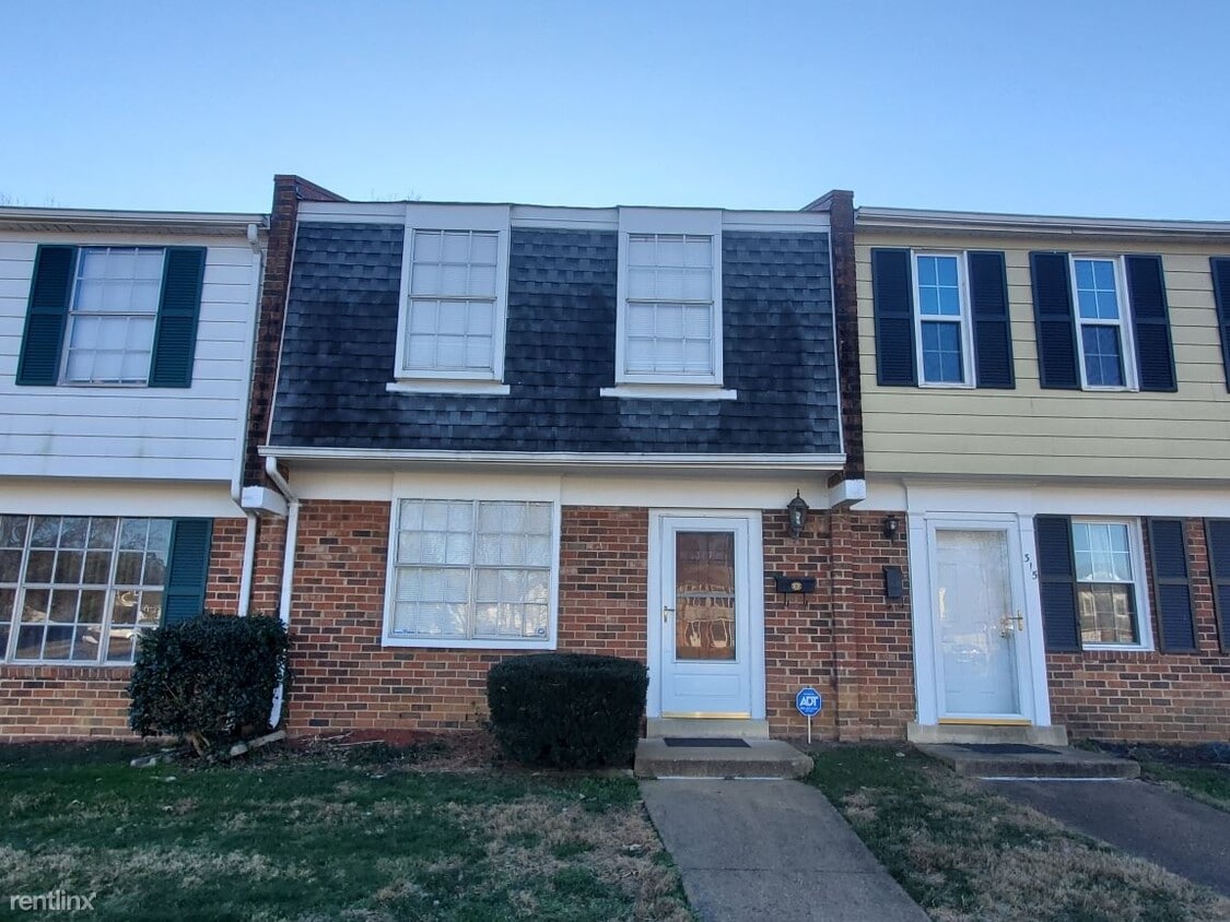 317 Cedarwood St, Highland Springs, VA 23075 House Rental in Highland