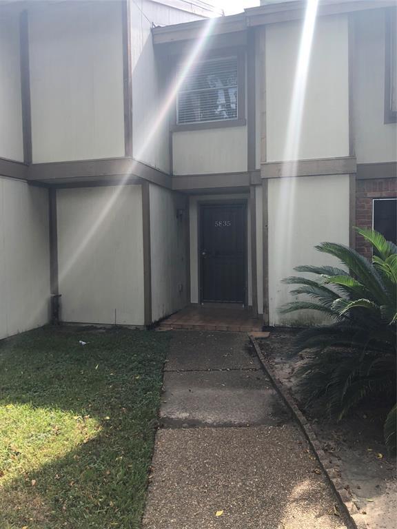 Building Photo - 5835 W Sunforest Dr