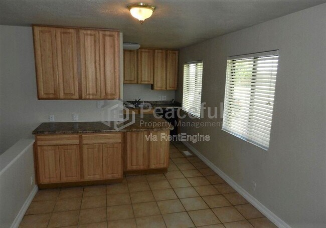 Foto del edificio - 2009 W Celia Way