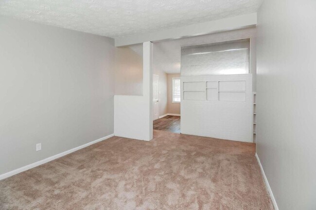 Foto del edificio - 4485 Richard Rd