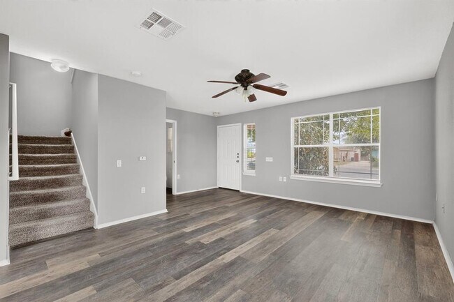 Foto del edificio - 13528 Briarcreek Loop
