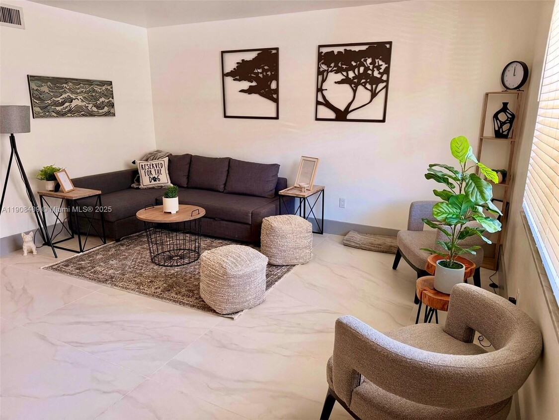 Foto principal - 1780 79th Street Causeway