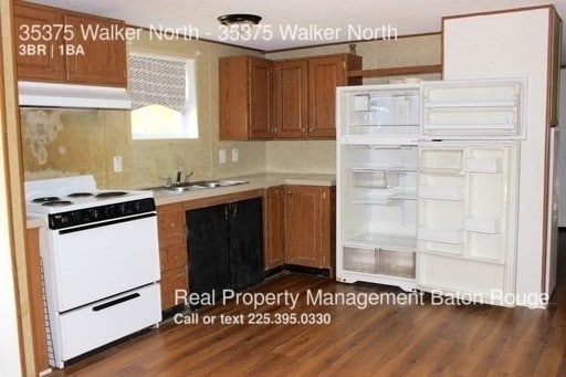 Primary Photo - 35375 Walker Rd N