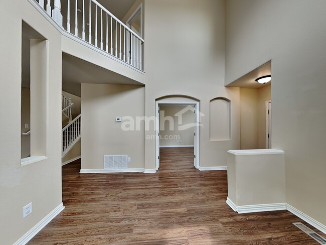 Building Photo - 13009 Magnolia St