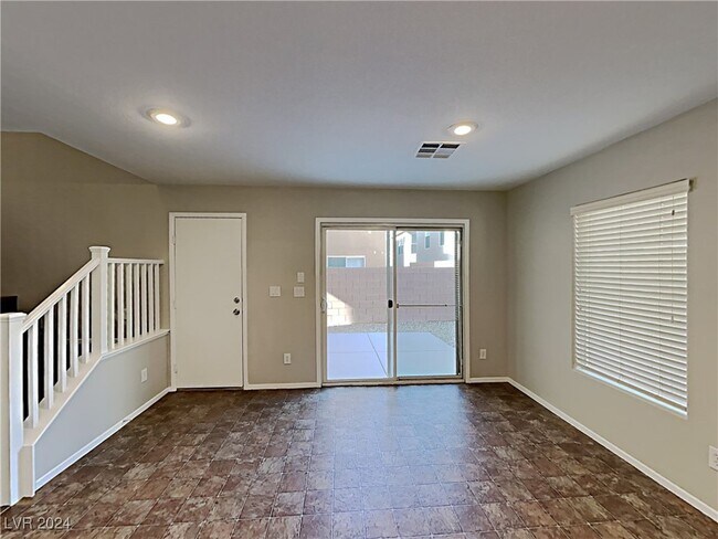 Building Photo - 740 Loughton St