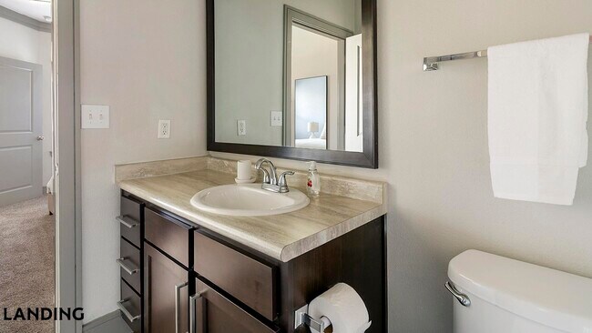 Foto del edificio - 2539 Spring Cypress Rd