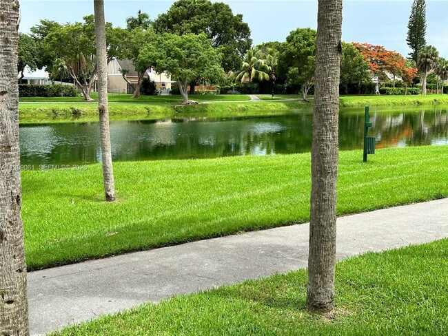 Foto del edificio - 14832 SW 104th St