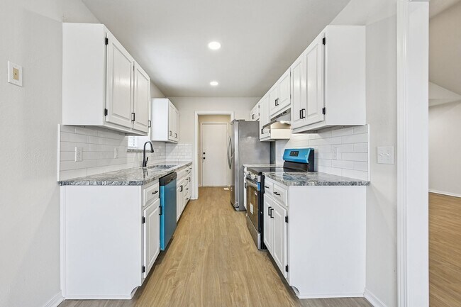 Foto del edificio - Newly Renovated Broken Arrow Beaut! Available for Immediate Move In!