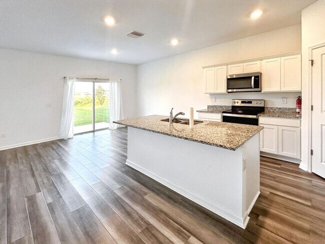 Foto del edificio - 35283 Daisy Meadow Loop