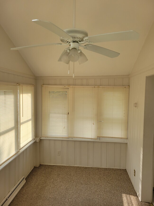 Foto del edificio - 1448 Massillon Rd