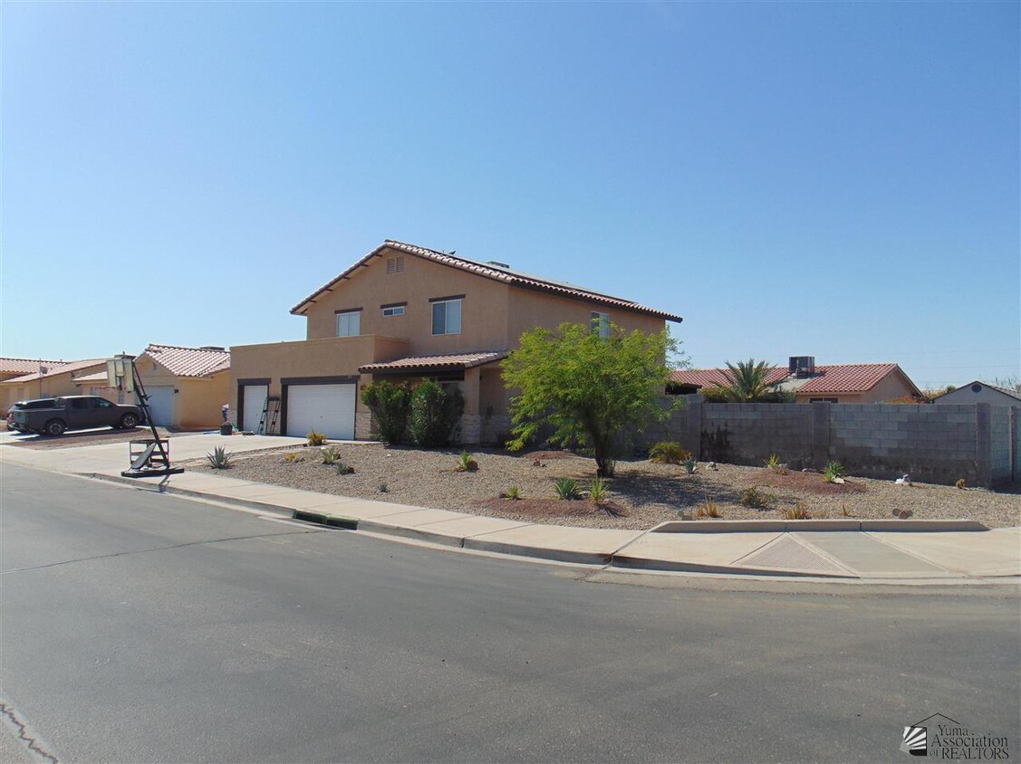 Primary Photo - 8713 W 24th Ln