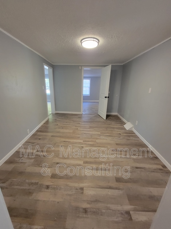 Building Photo - 360 Dudney Hill Ln