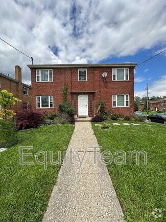 Building Photo - 3918 E Gatewood Ln
