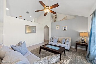 Building Photo - 209 SE 3rd Terrace