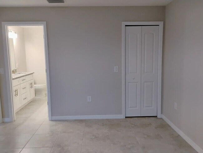 Foto del edificio - 519 NW 14th St