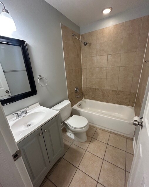 Foto del edificio - 2340 W Granville Ave