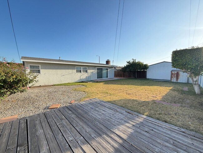 Foto del edificio - Beautiful & Spacious 3Bedroom / 1.5Bath in West Covina
