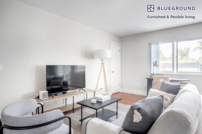 Building Photo - 12530 Braddock Dr