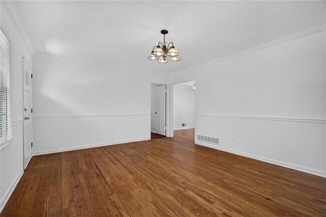 Foto del edificio - 3292 Holly Springs Rd