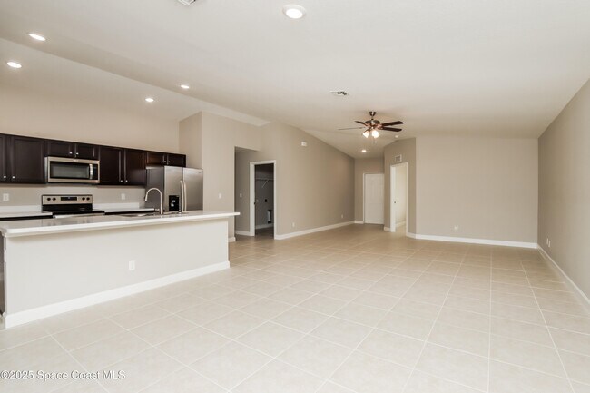 Foto del edificio - 2627 Trinity Ave SE