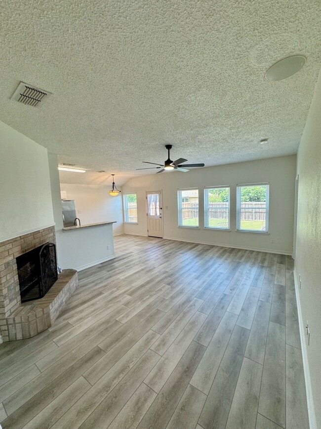 Photo - 2304 Corral Dr (Fort Worth, TX) House