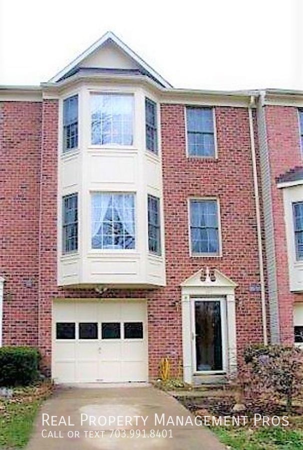 Foto del edificio - 607 Twin Brook Ln