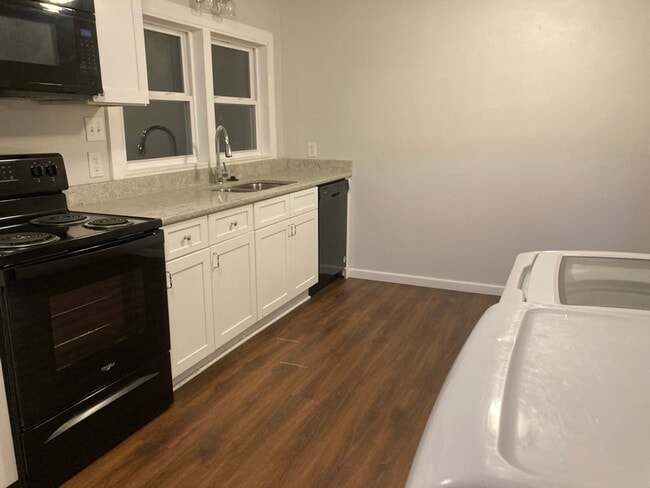 Foto del edificio - 3237 Kingston Hwy