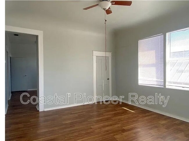 Building Photo - 2531 W Cherry St