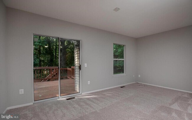 Building Photo - 1344 Alderton Ln