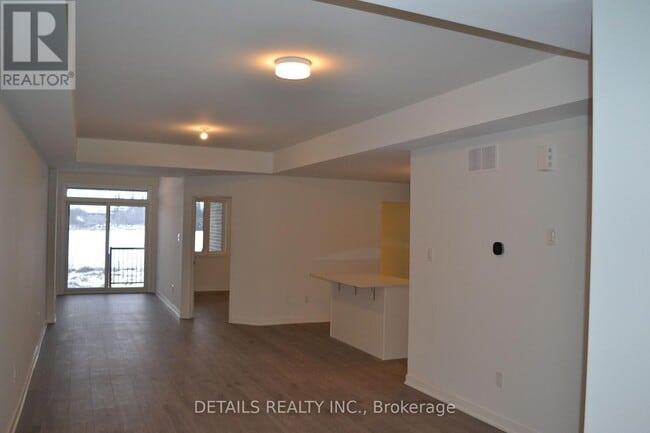 Building Photo - 373 Olivenite Private