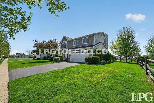 Foto del edificio - 14789 Dexter Falls Rd