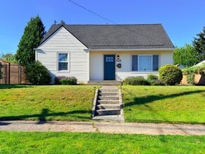 Building Photo - 410 SW 138 St