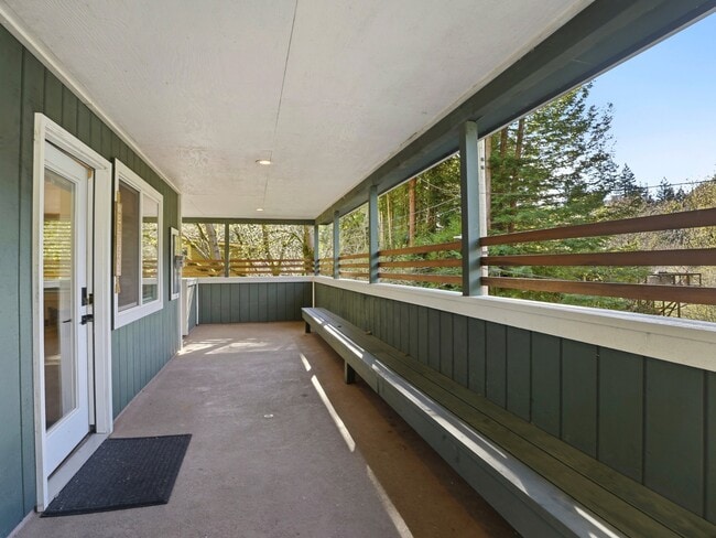 Building Photo - 16799 Center Way