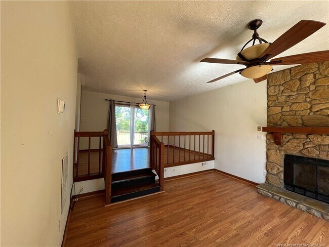 Building Photo - 404 Adger Ct