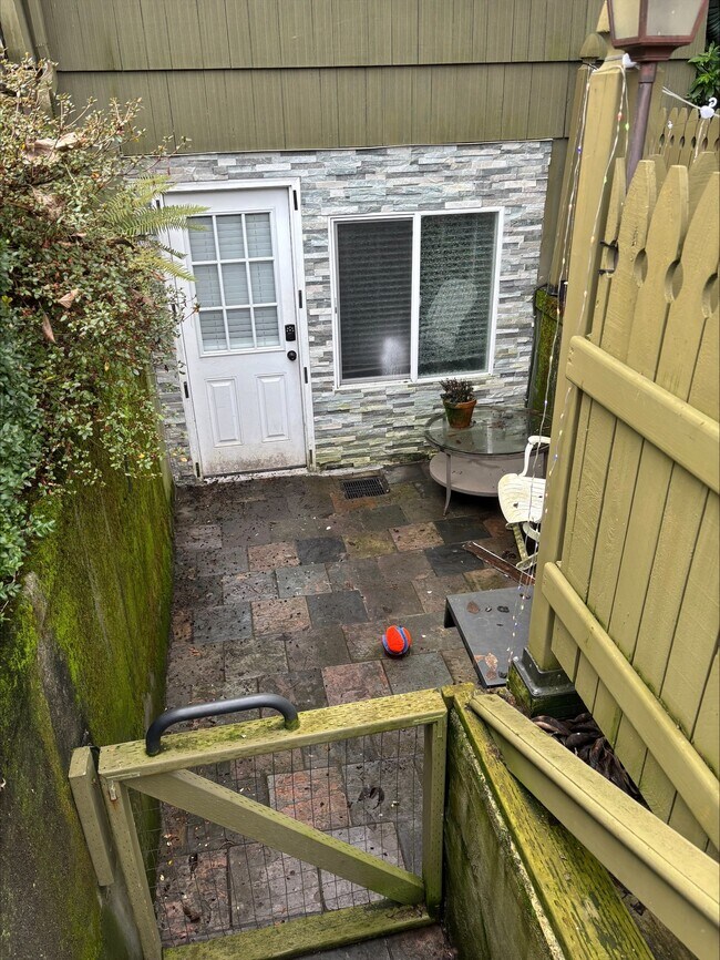 Foto del edificio - 1409 N 40th St