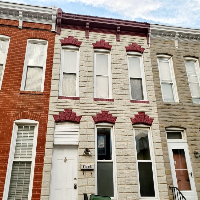 Building Photo - 1516 Clarkson St