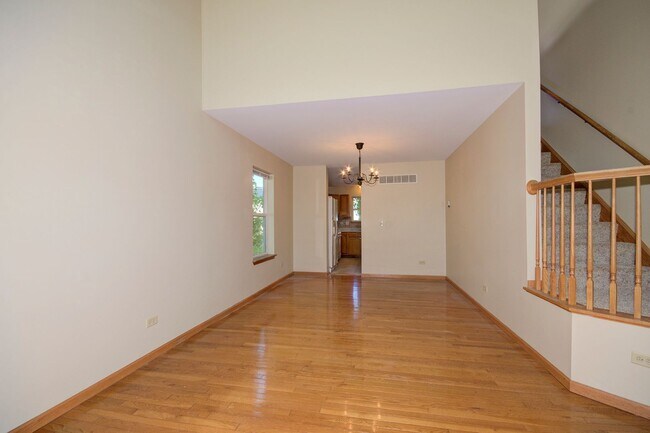Foto del edificio - Beautiful 3 bed 3.5 bath home Plainfield