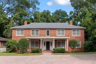 Building Photo - 1503 Fernando Dr
