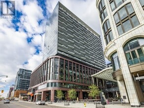 Building Photo - 480 Front St W