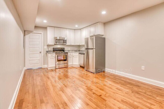 Foto del edificio - 1623 E Baltimore St