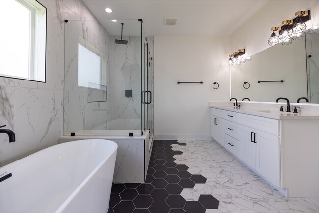 Building Photo - 1816 West St