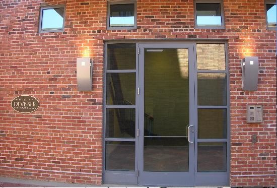 Entry - 121 Devisser Alley