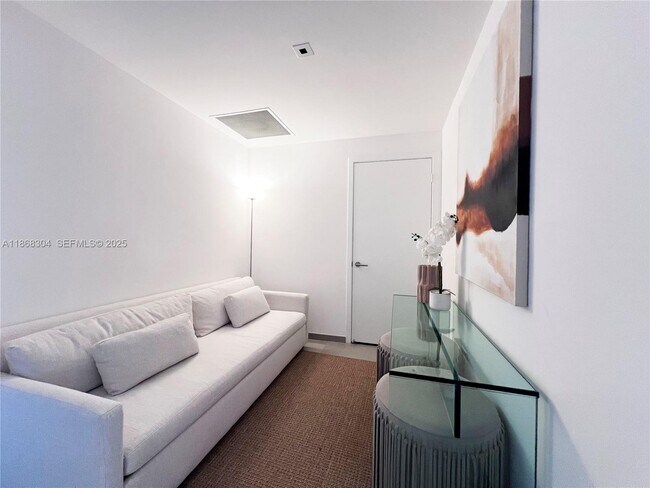 Foto del edificio - 68 SE 6th St