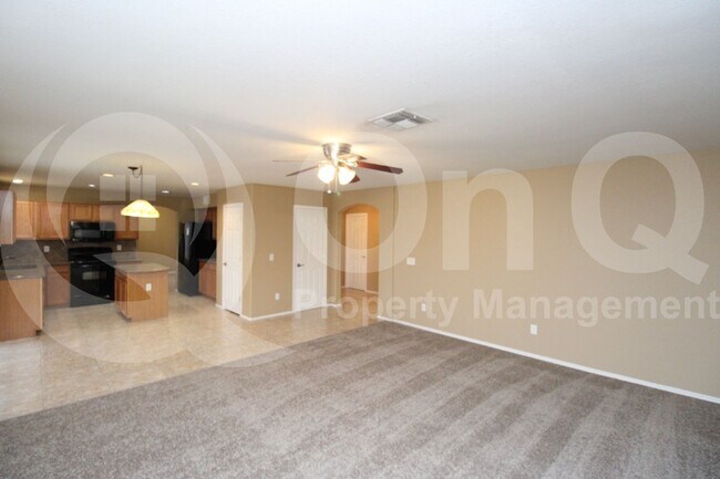 Foto del edificio - 5326 W Taro Ln