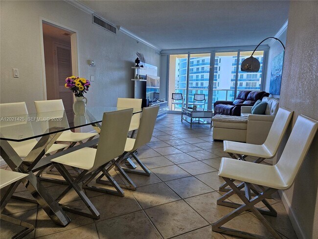 Foto del edificio - 2501 S Ocean Dr