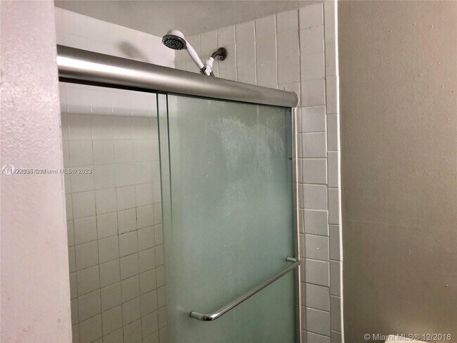 Foto del edificio - 1801 S Treasure Dr